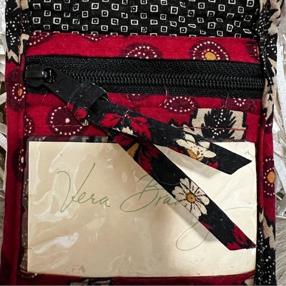 Vintage VERA BRADLEY Red Coin 1999 Retired Square Velcro Wallet Blue Floral - Picture 11 of 13